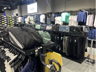 Как выбрать футболку для фитнеса: удобство, материал и посадка