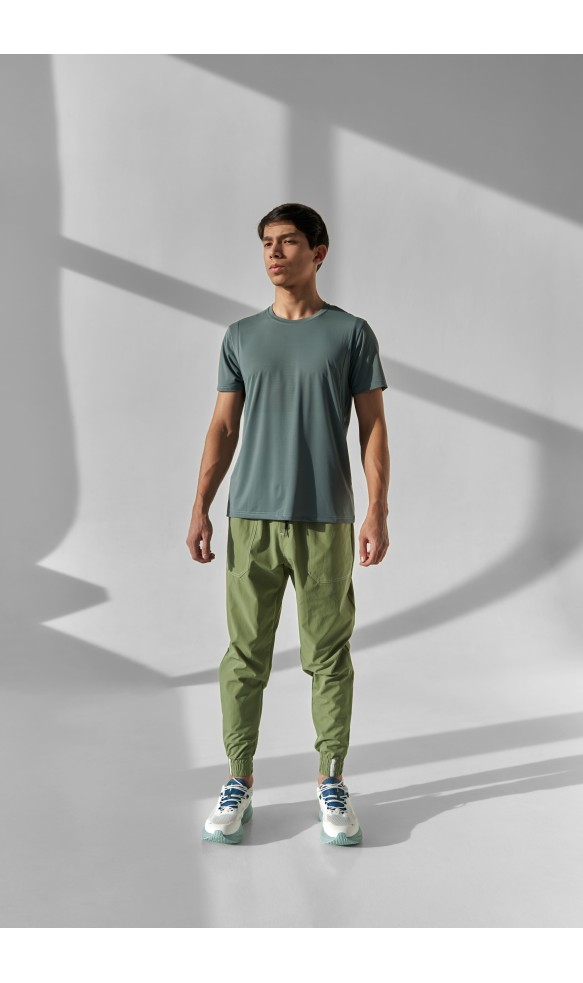 Мужская футболка без надписи для фитнеса