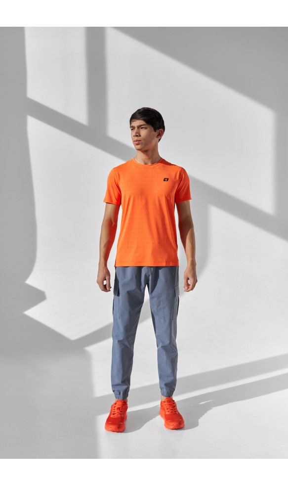 Erkaklar uchun Indeed fitnes futbolkasi