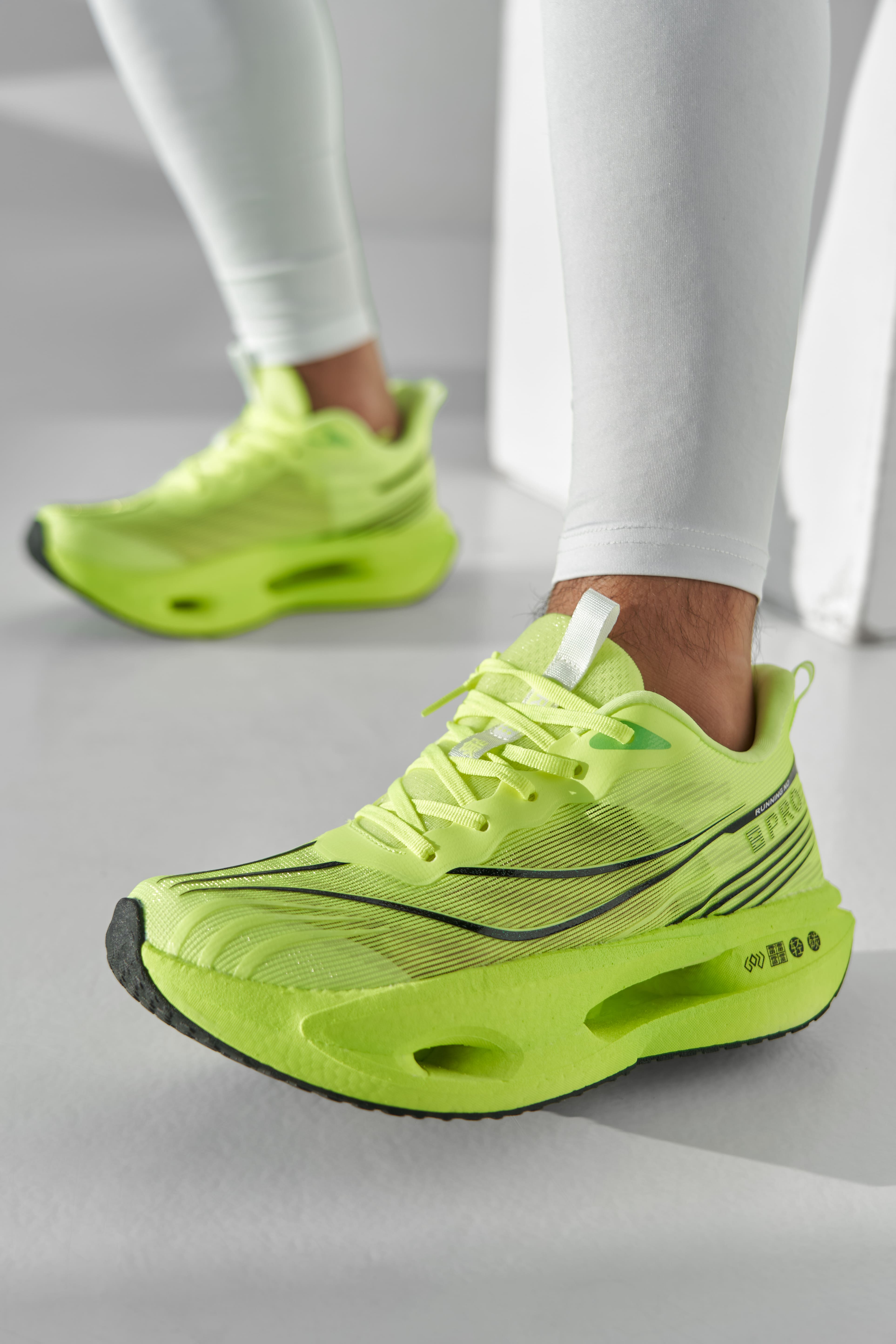 Erkaklar sport oyoq kiyimi 8 PRO