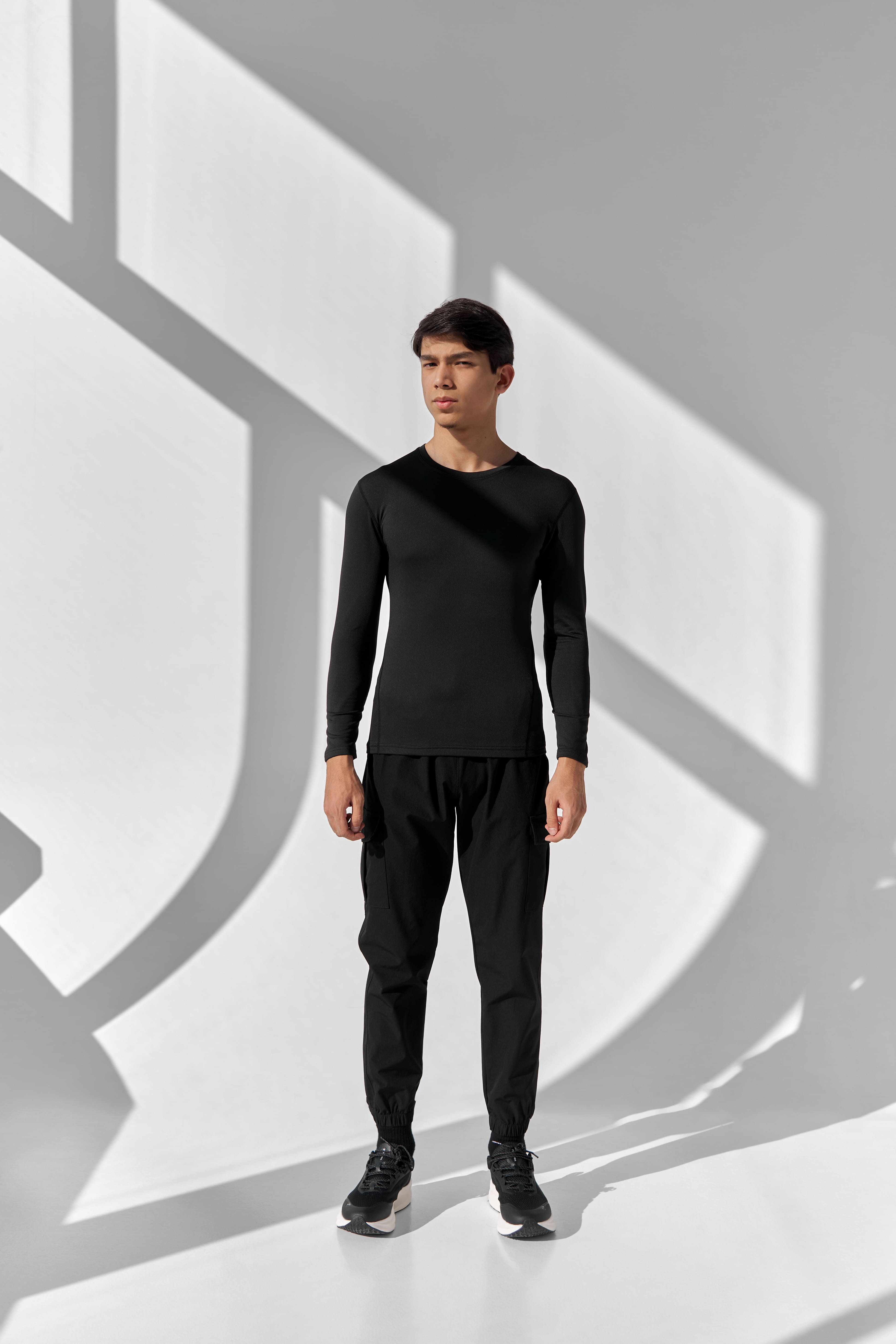 Erkaklar uchun Basic svitshot