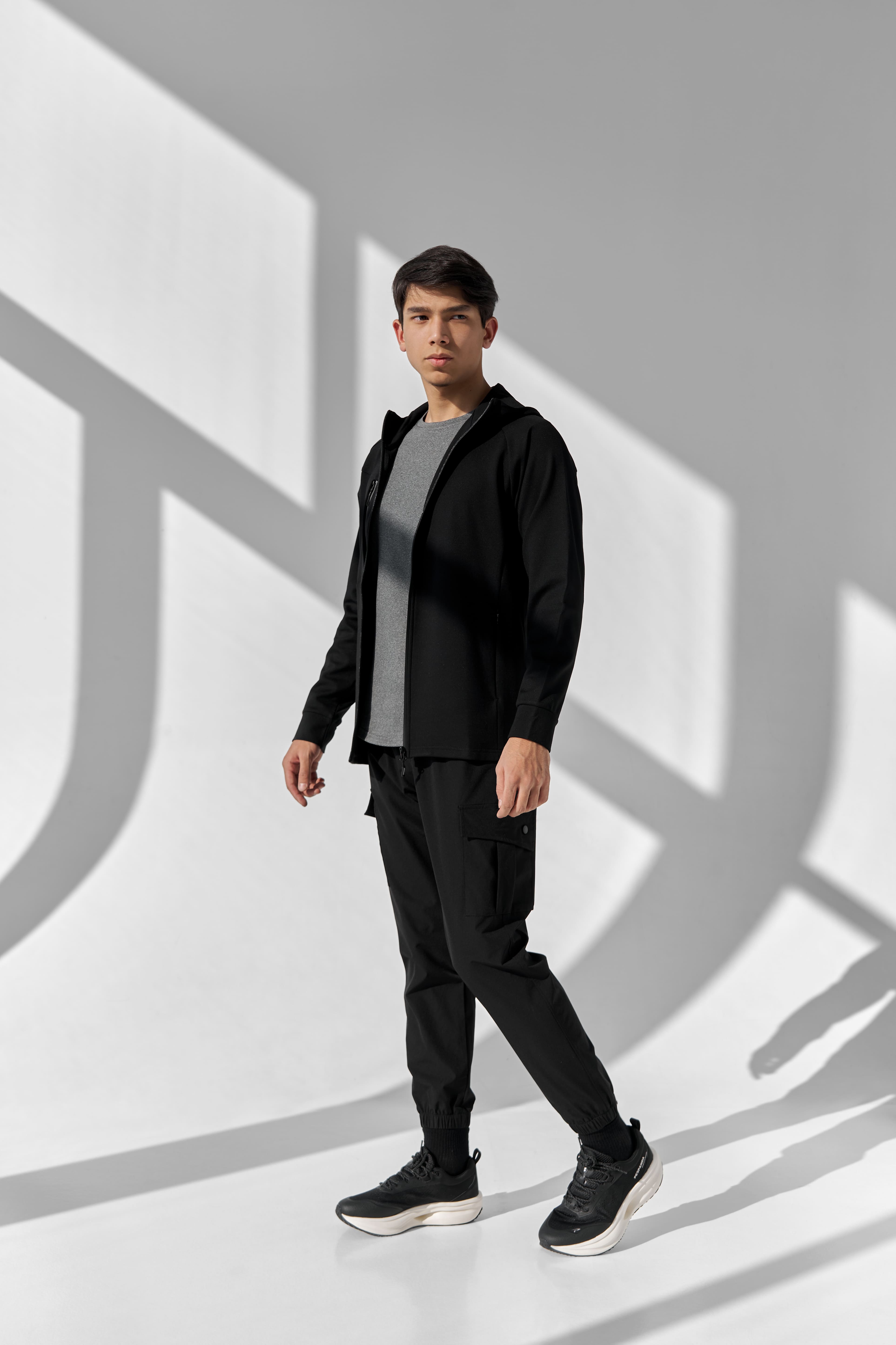 Erkaklar uchun fermuarlı xudi