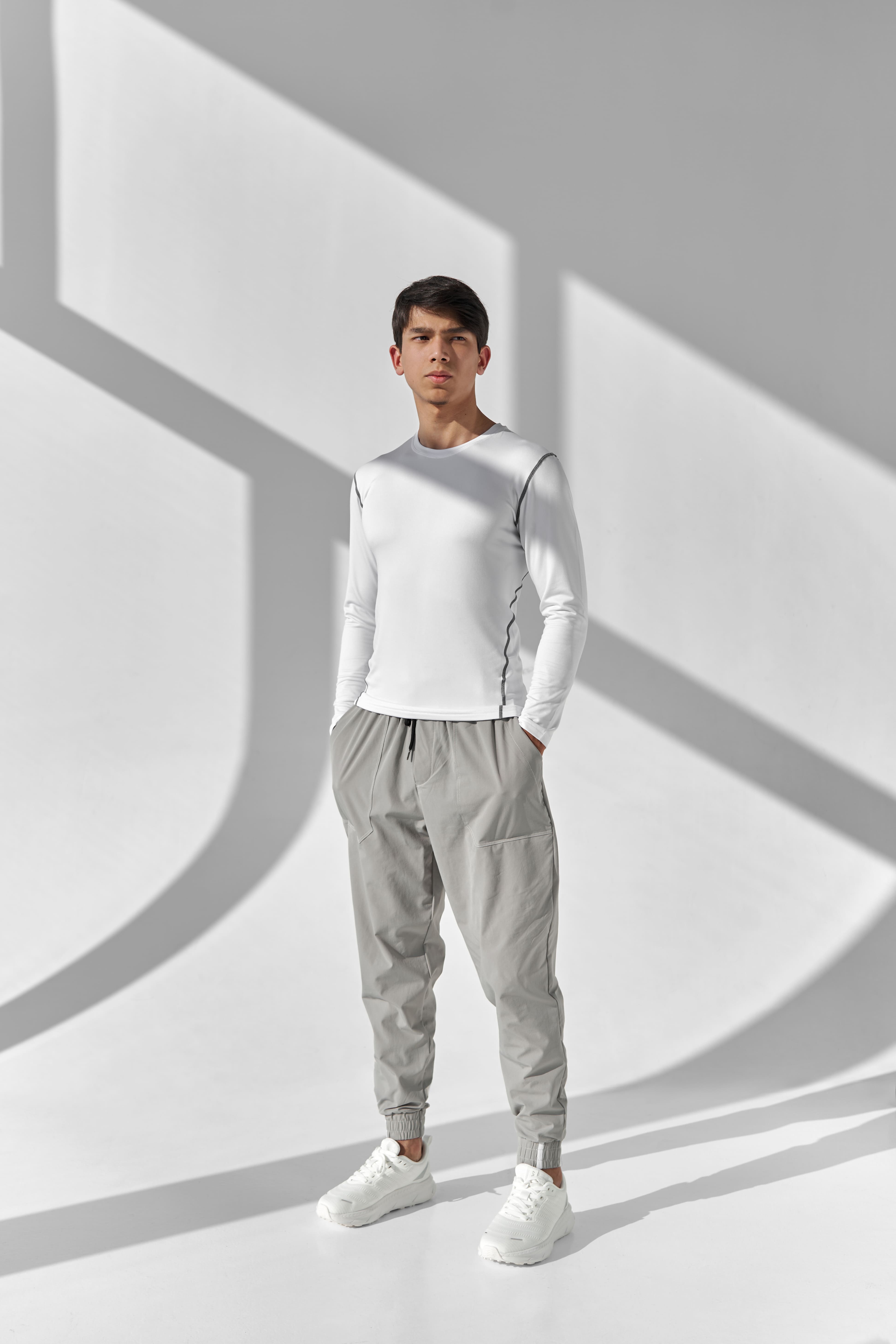 Erkaklar uchun Basic svitshot