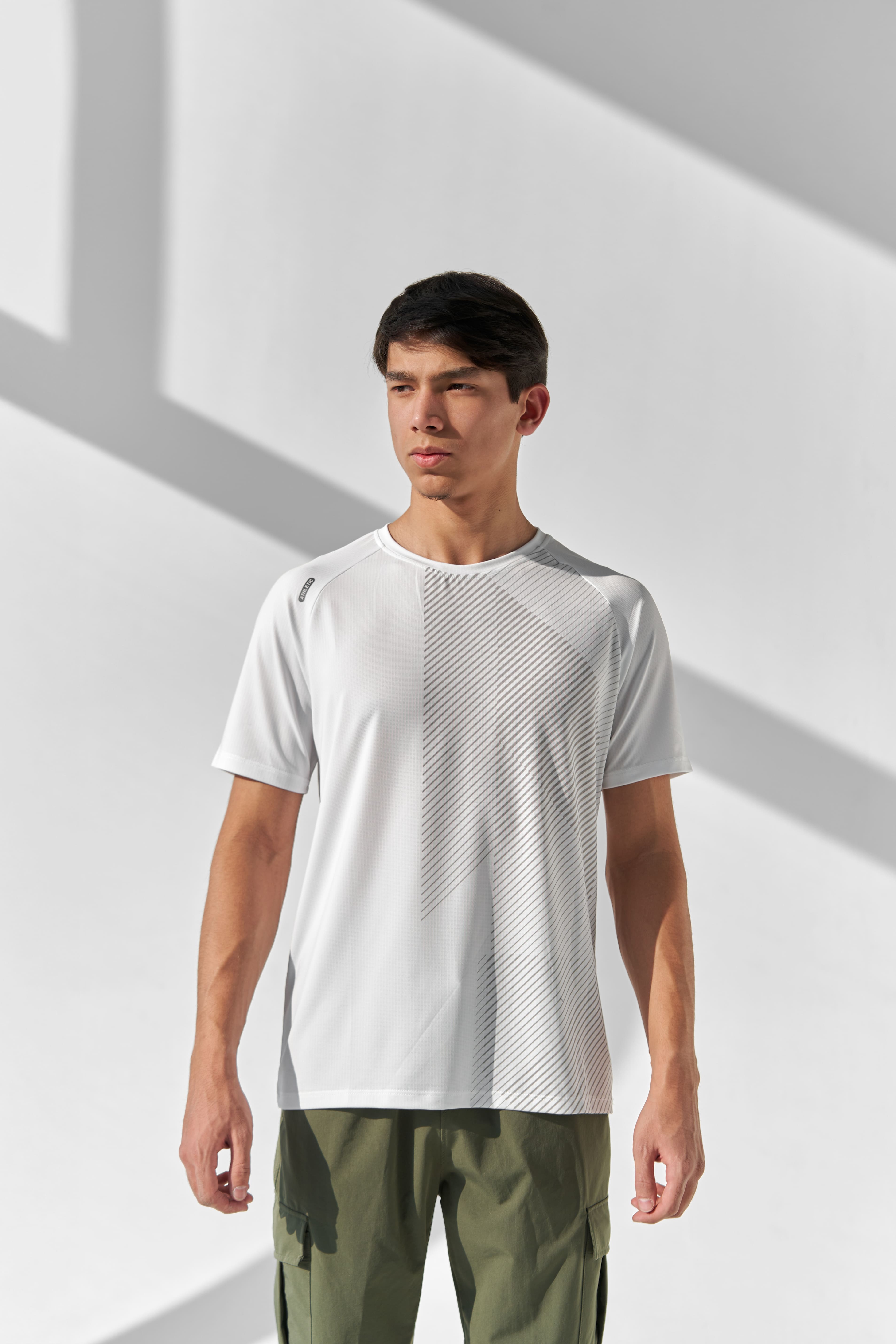 Fitness uchun erkaklar futbolkasi, “athletic” yozuvi bilan