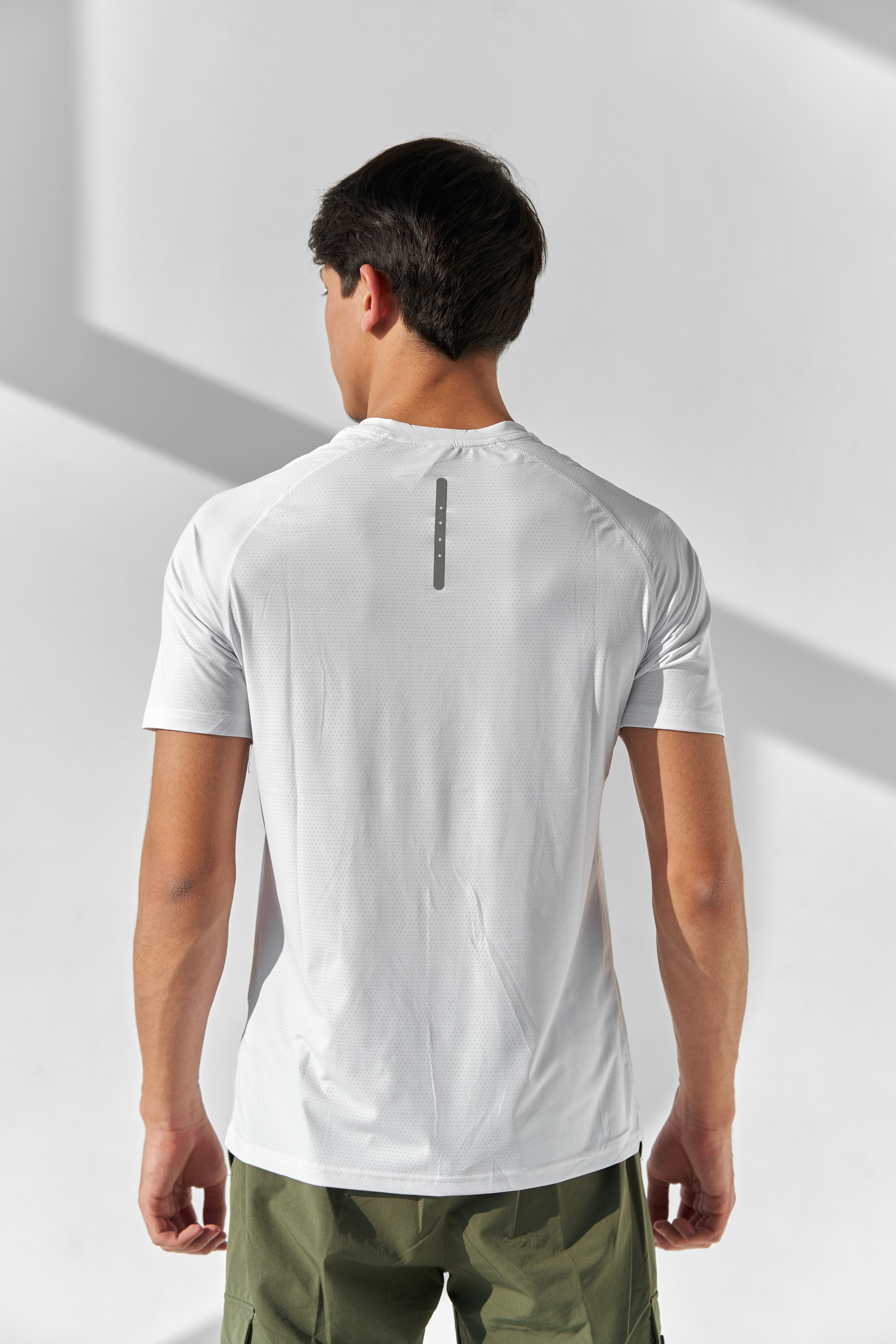 Erkaklar uchun Run fitnes futbolkasi