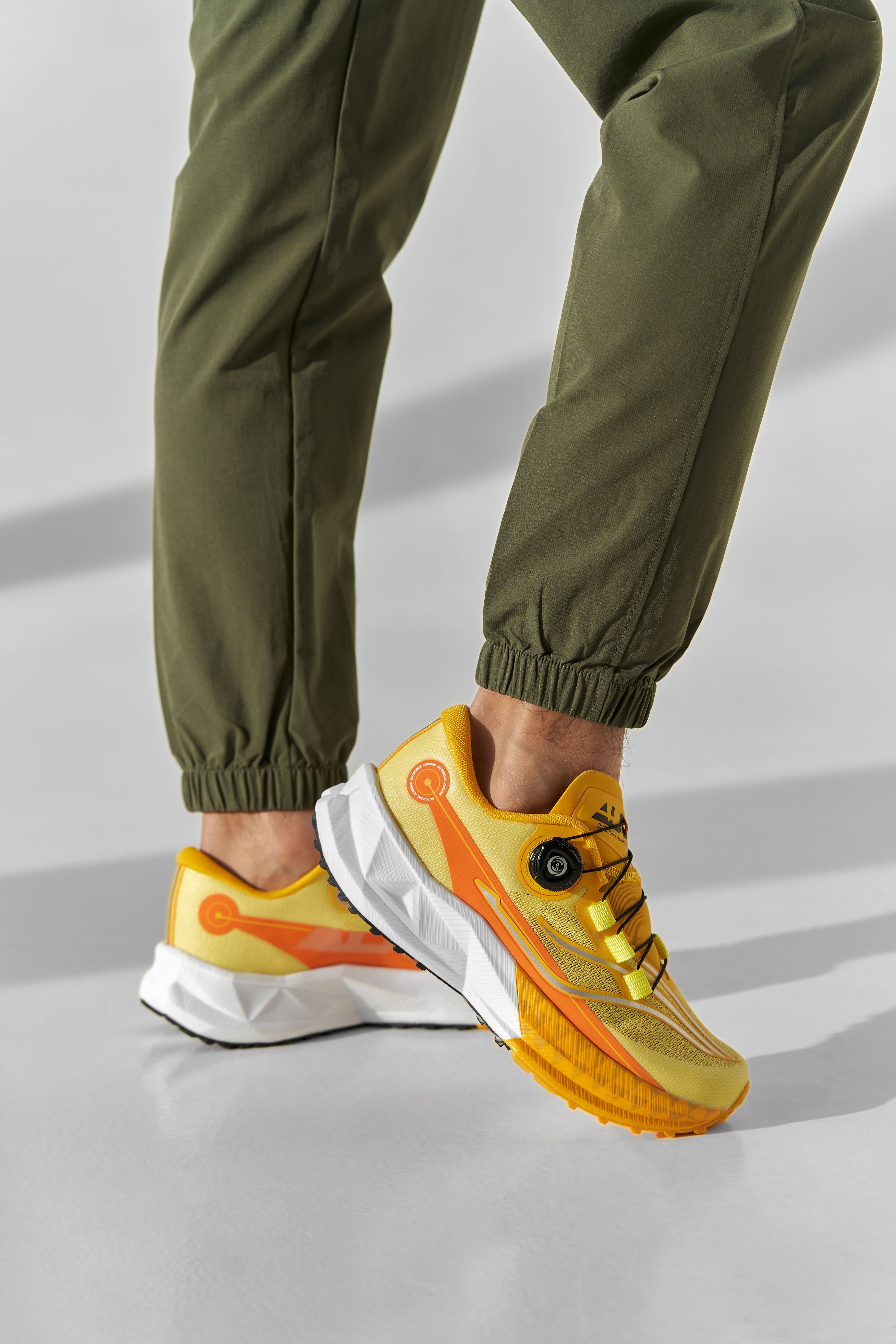 Erkaklar uchun manjetli triko